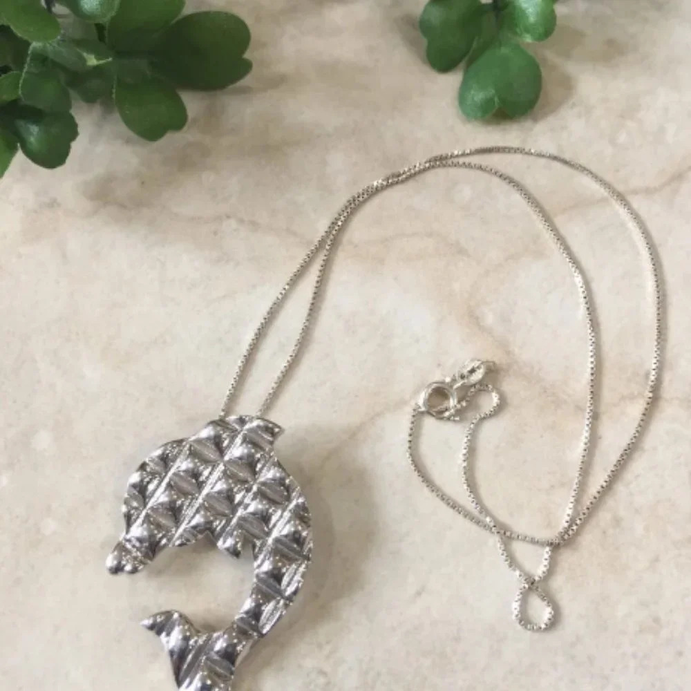 MC - Large Sterling Silver Dolphin Pendant Necklace - Unisex Design - Picture 2 of 3